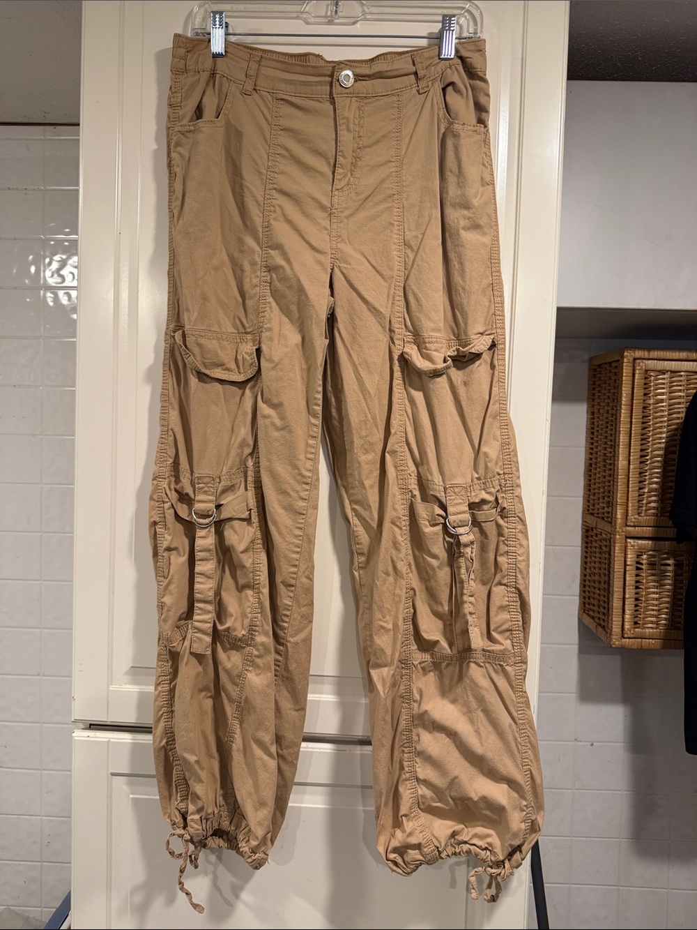 Nobo Tan Cargo Pants - Casual size small 7:28